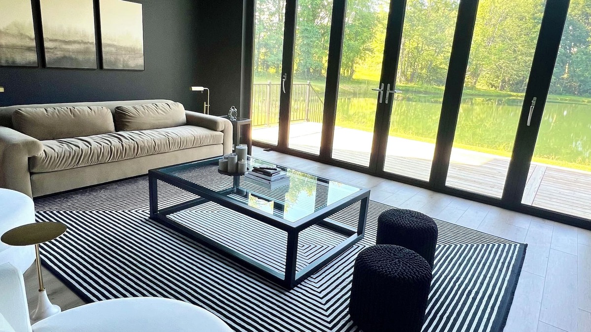 Morrow House | Escape to serenity at our Pondside Modern House