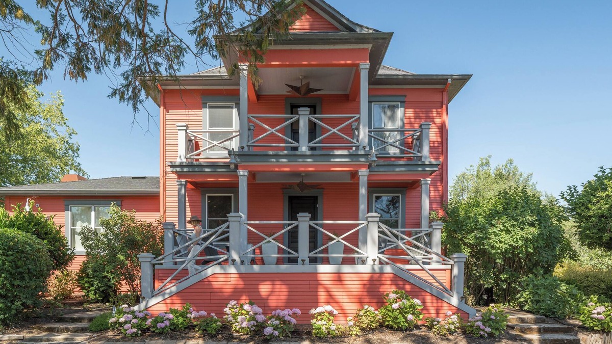 Graton House | Escape to Spirit Hill Farm
