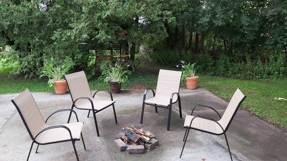 Thomasburg House | Escape to the Country! Sleeps 4