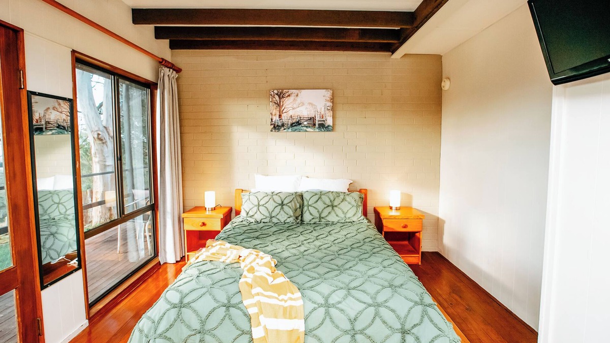 Candelo Apartment | Escape to the country in our Farm Stay Queen Unit at Bumblebrook. Pet Friendly.