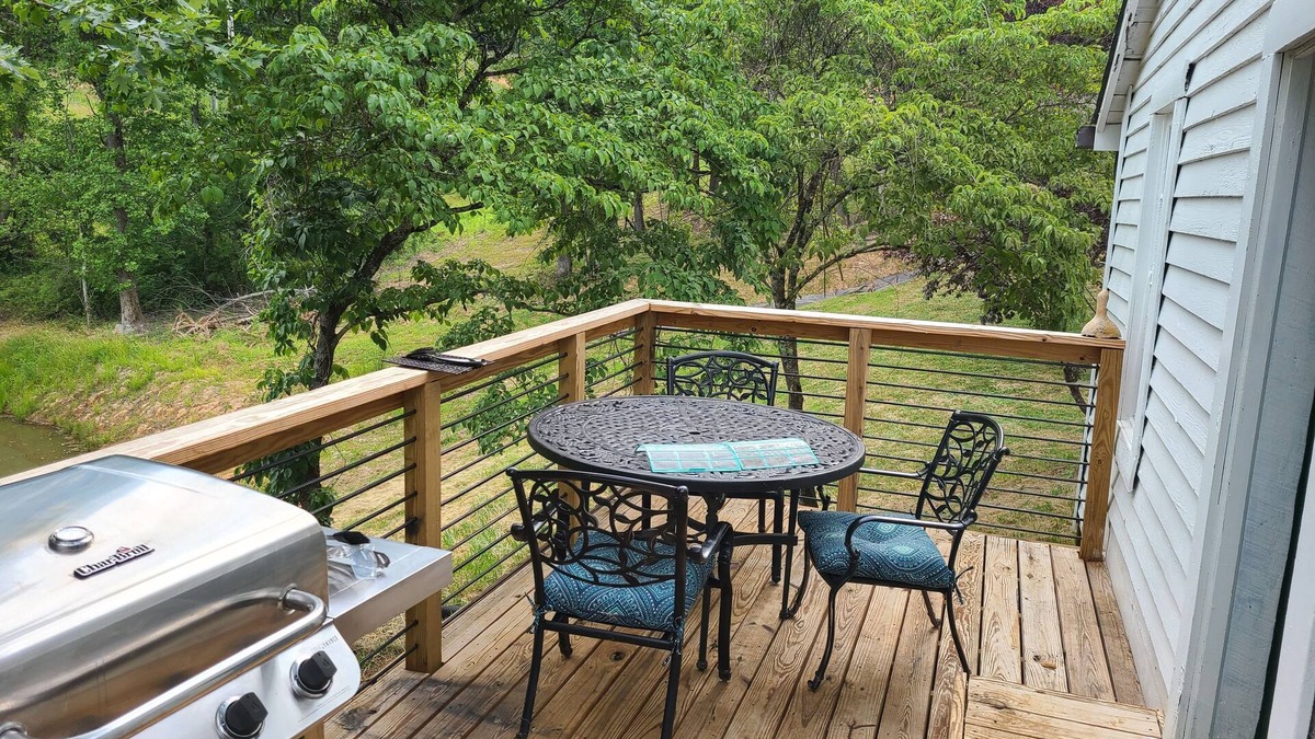 Millers Creek Other | Escape to the NC Mountainside and stay in this cozy farmhouse