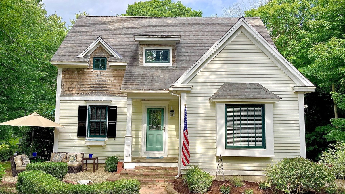 South Eliot House | Escape to the Seacoast - Relax, Work & Play by the Water