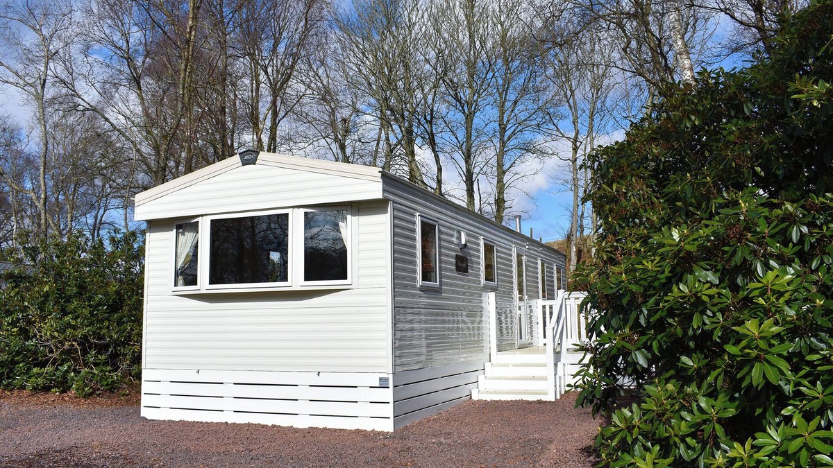 Glenesk Cottage | Escape to this delightful holiday home in Edzell Brechin.