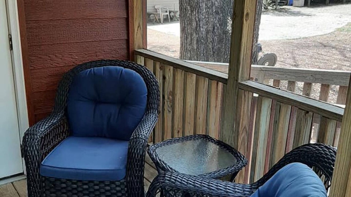 Holladay Cabin | Escape to your cozy 2-bedroom cabin #8 in Camden, Kentucky Lake, TN