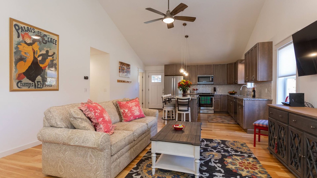 Pittsfield House | Escape to your cozy retreat near Pontoosuc Lake and Jiminy Peak