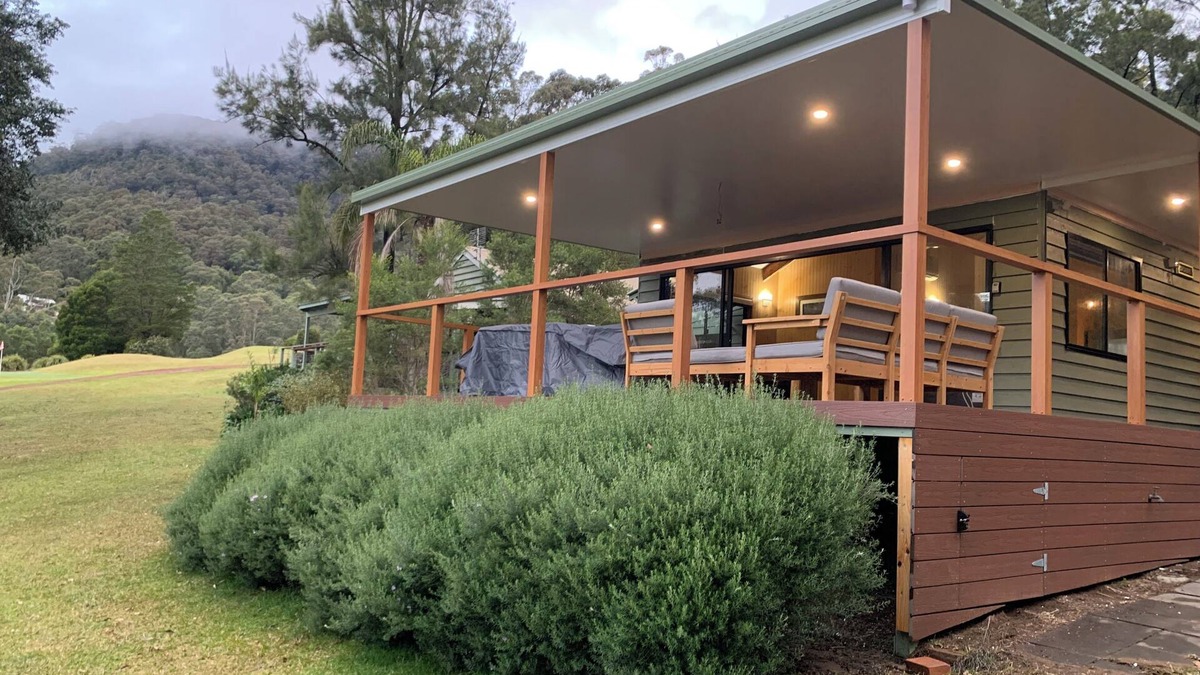 Kangaroo Valley Cabin | Escarpe Country Club Cabin