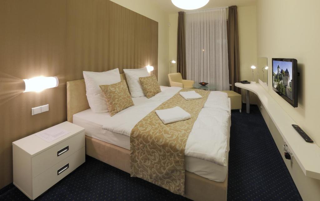 Mnisek pod Brdy Hotel | Esmarin wellness hotel