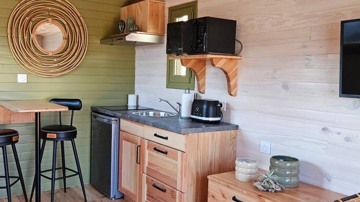 Baron Ski Chalet | Esmeralda trailer with SPA