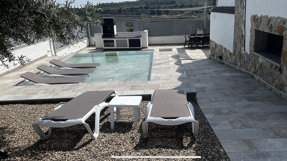 Caserio De Ca'n Rosell Apartment | Espaciosa Casa Entre Viñedos Cerca de Barcelona y de las Playas de Sitges
