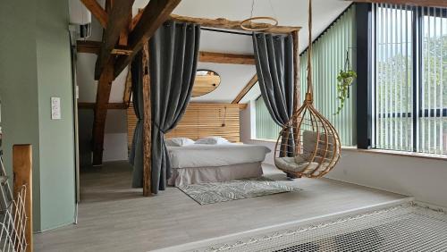 Lardenne Apartment | Espace évasions Loft Kis LOVE ROOM