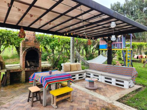 Cogua House | Espectacular cabaña campestre con granja