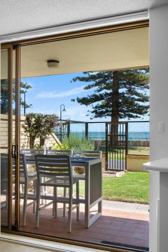 Glenelg Apartment | Esplanade Retreat on Melrose