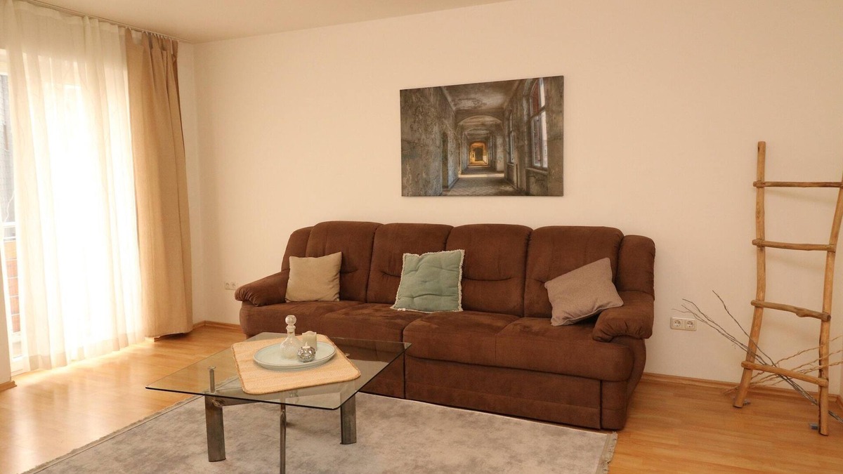 Frohnhausen Apartment | Essen City-View Escape