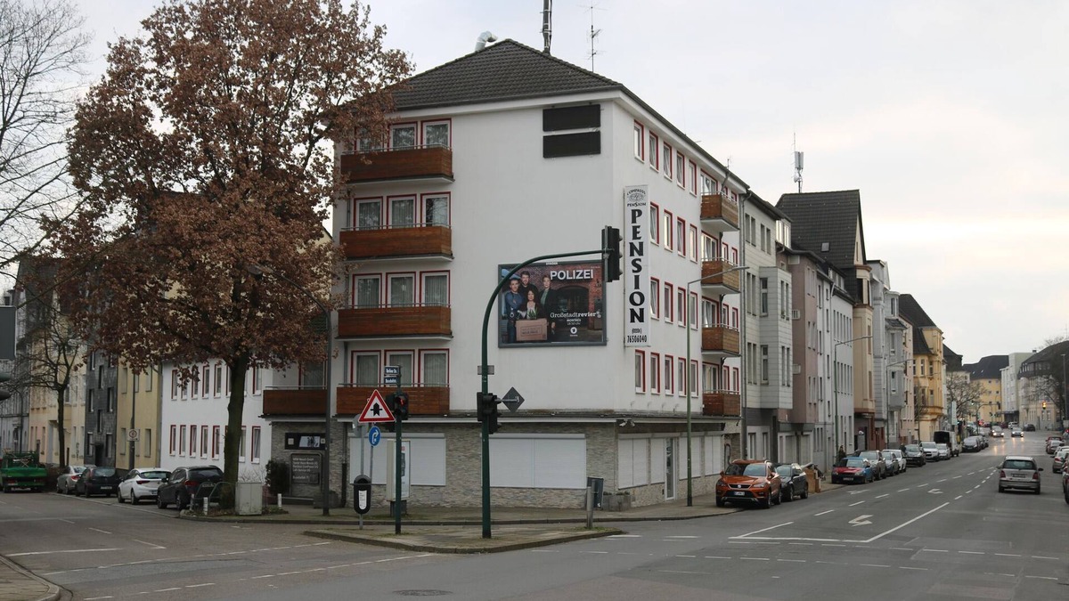 Frohnhausen Apartment | Essen Garden Hideaway