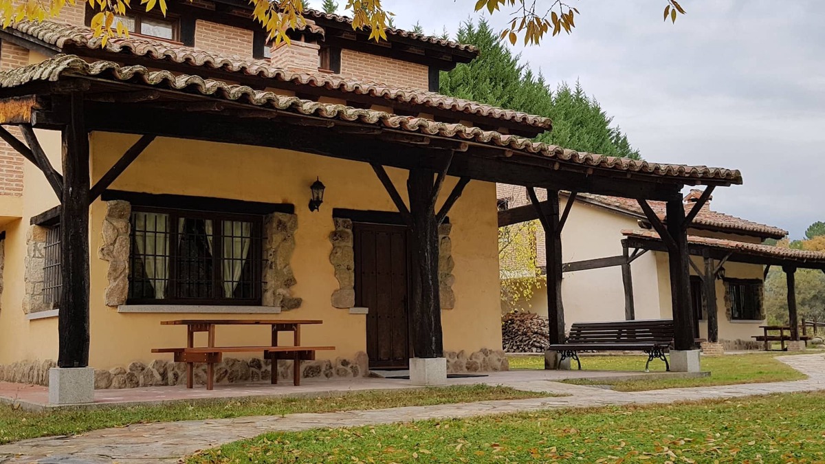 Arenas de San Pedro Cottage | Essence of Gredos I and II