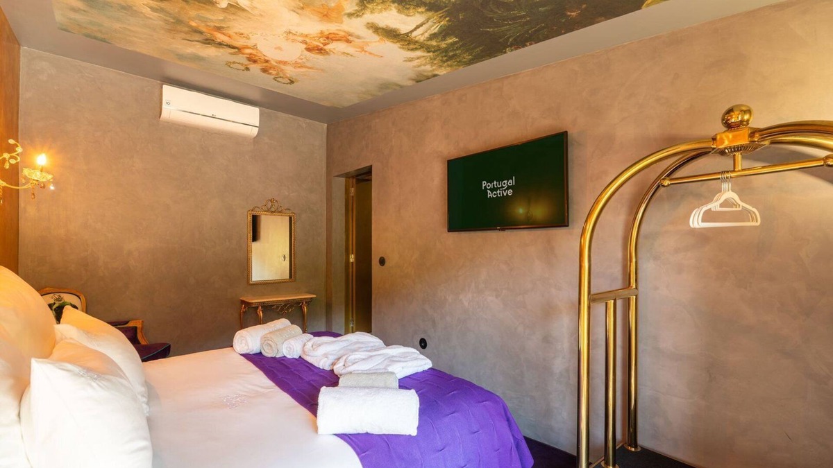 Moimenta da Beira Apartment | Essence Room at The Mill Retreat by PortugalActive