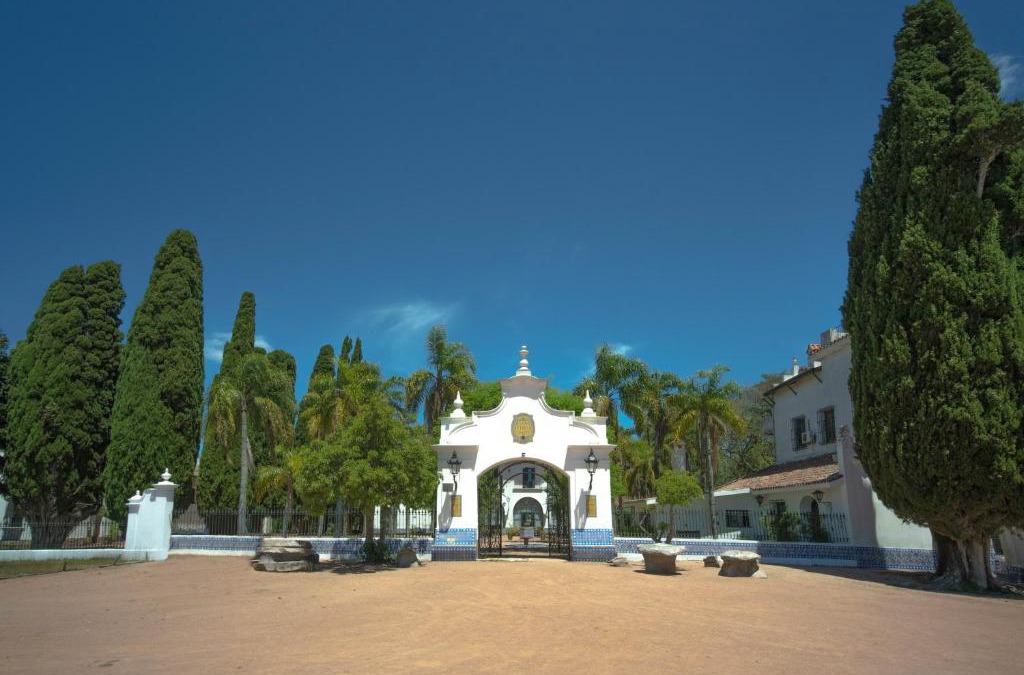 Cerra Colorado Hotel | Estancia Turística San Pedro de Timote
