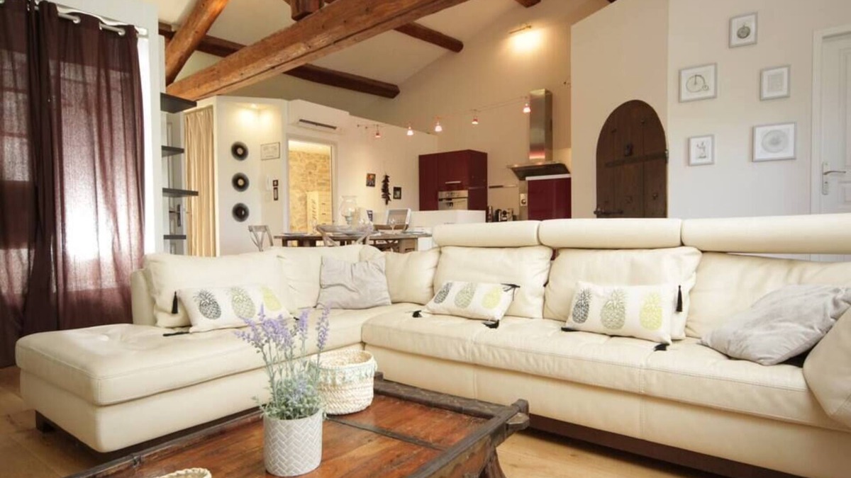 Saint-Paul-et-Valmalle Apartment | ESTAOU DE JULIE*