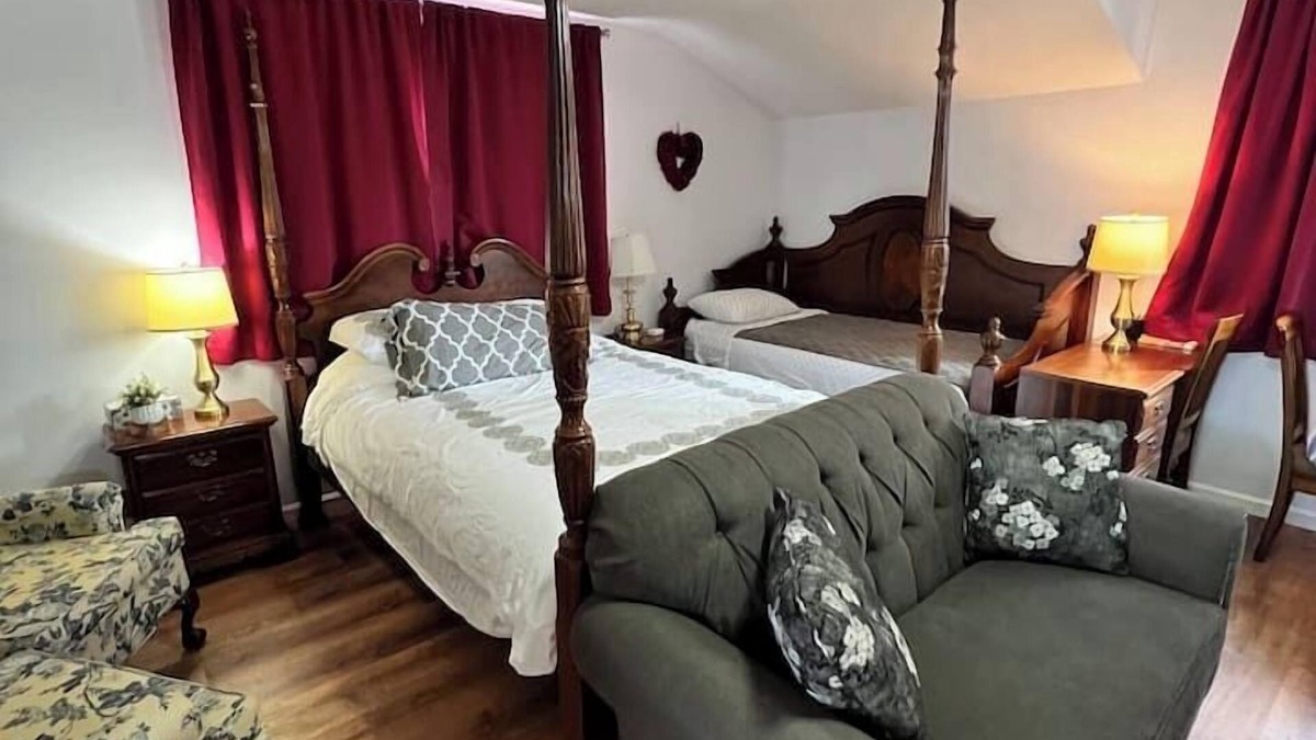 Santa Maria Condo | Estate Guest Home—Upstairs, EV Charger on site