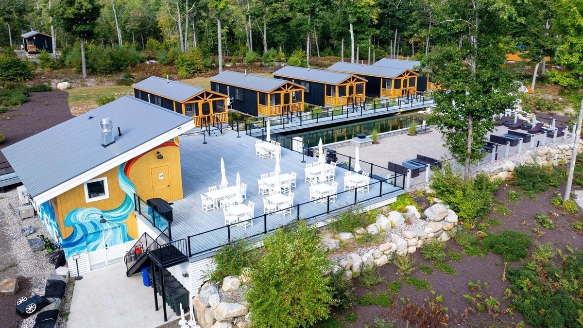 North Sebago House | Estate House Limit 12 4 Bedroom Estate