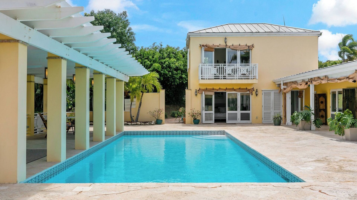 Testman Villa | Estate Shoys St. Croix. Quick walk to the best beach! Luxury house with pool