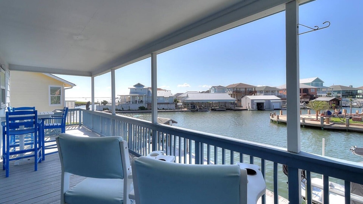City-by-the Sea House | Estes Oasis 4 Bedroom Home by RedAwning