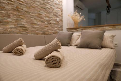 Siska District Apartment | Esti’s Oasis