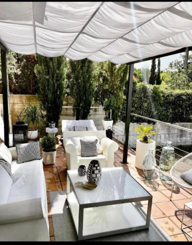 Gorraiz House | Estilosa casa golf