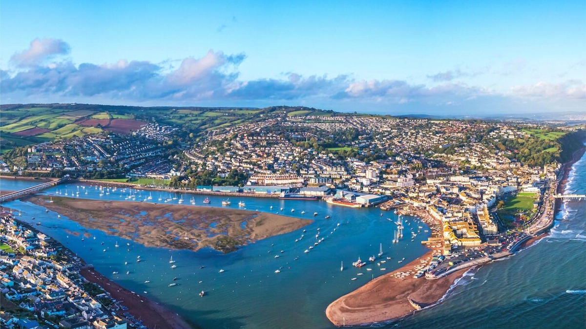 Teignmouth Apartment | Estuary View Grand Banks