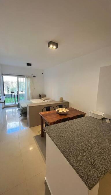 Yerba Buena Apartment | Estudio completamente equipado cerca de Av. Perón