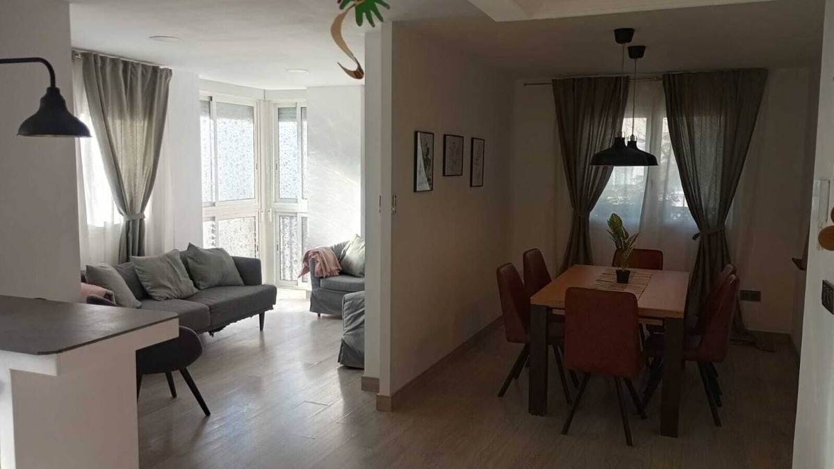 Murcia Apartment | Estupendo Apartamento de 3 Dormitorios Dobles y 2 Cuartos de Baño Completos