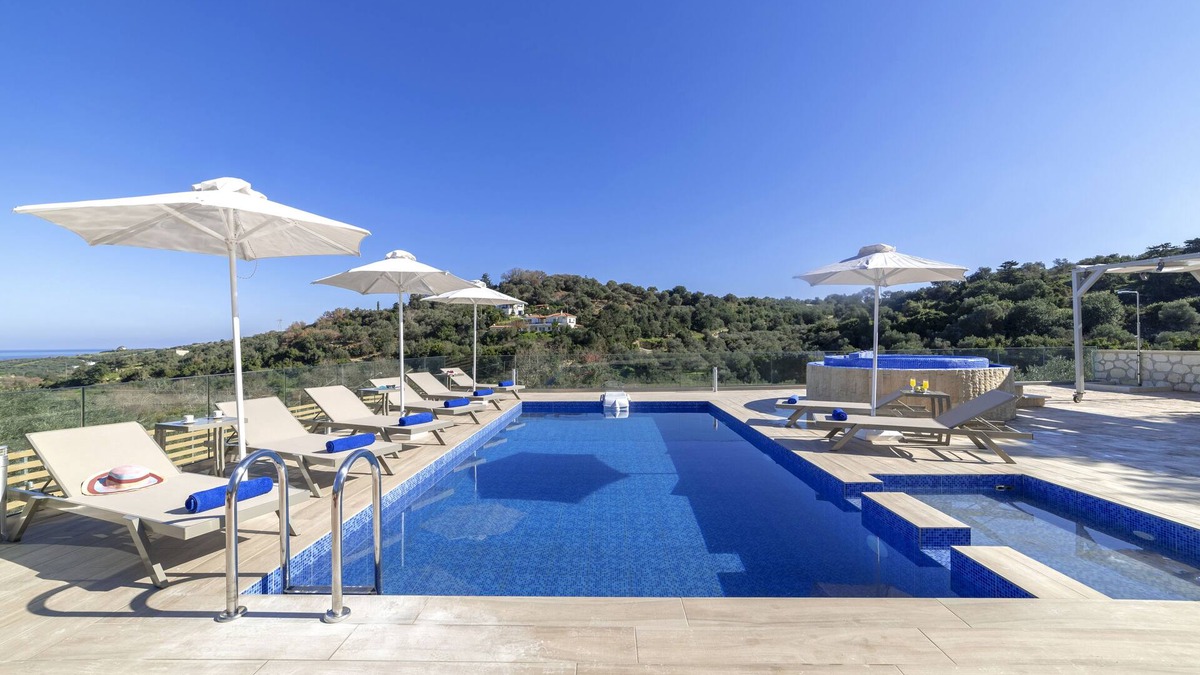 Episkopi Villa | Etesians Villa, Heated Pool & Spa Whirlpool, BBQ