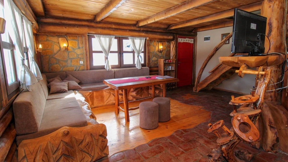 Pale Apartment | Ethno Village Dolina Mira - Three Bedroom Holiday Home - (Jahorina)