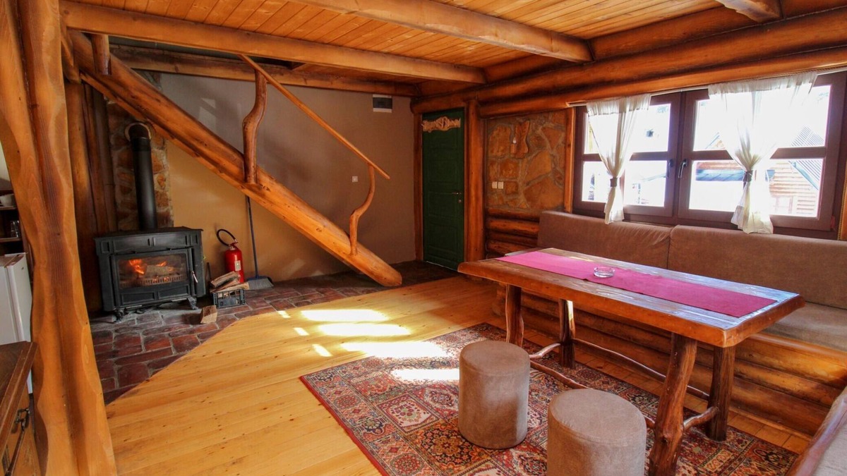 Pale Apartment | Ethno Village Dolina Mira - Two Bedroom Holiday Home (Romanija)