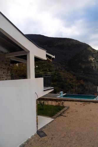 Bar Cabin | Etno House Mali Grm