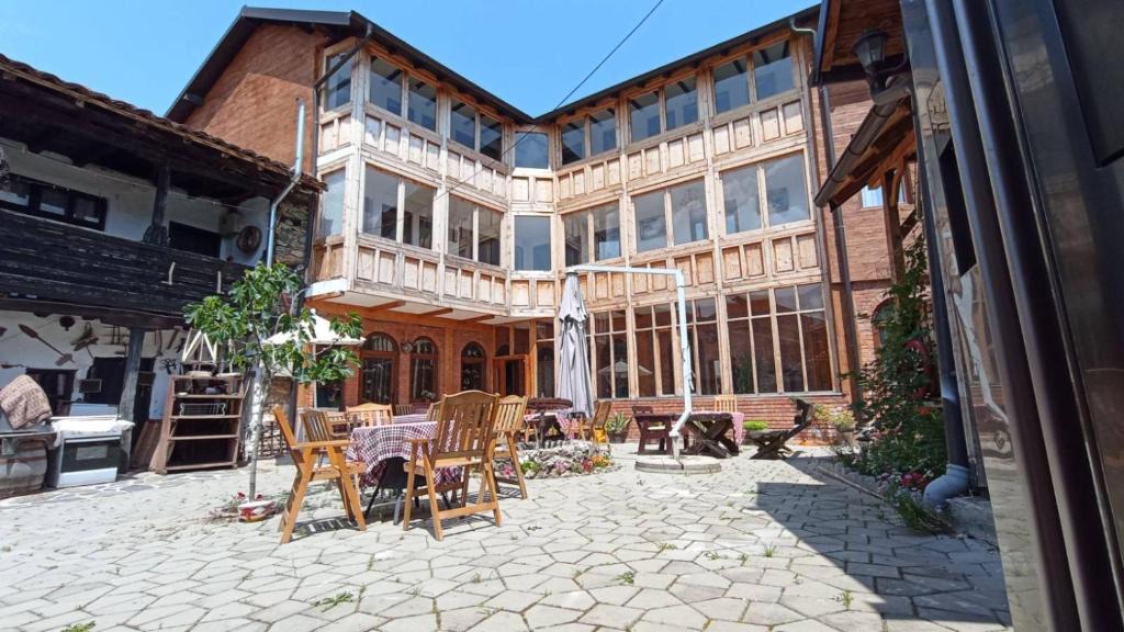Kosovo Hotel | Etno kuca Petrovic