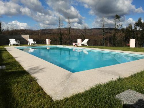 Gondomar House | Eucalyptus Pink House
