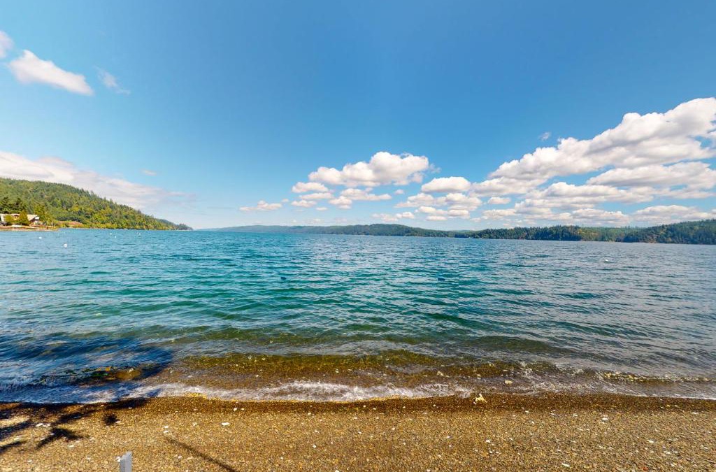 Hoodsport House | Euphoria on the Fjord