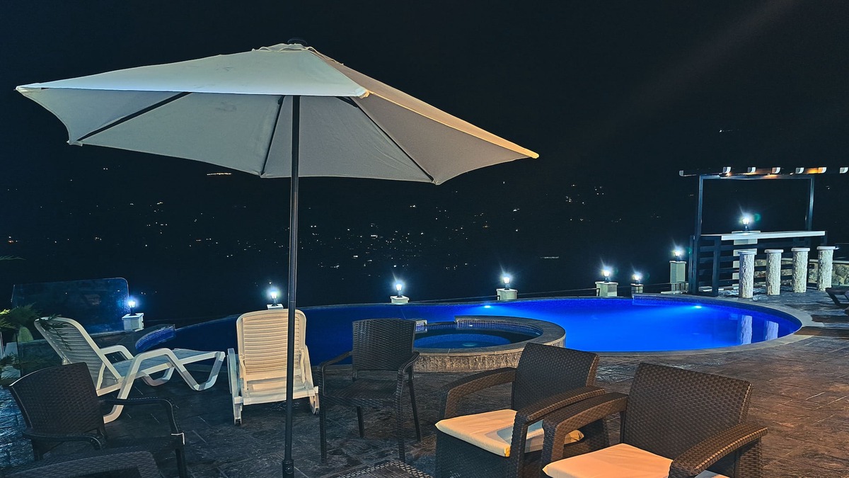 Beiteddine Ski Chalet | Euphoria PoolHouse: Private House w/ Private Infinity Pool,hot tub,and much more