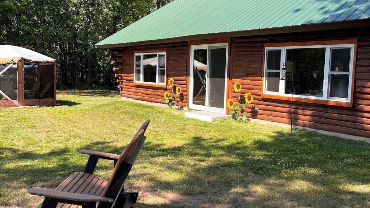 Mellen Cabin | Eureka Lake Log Cabin Retreat