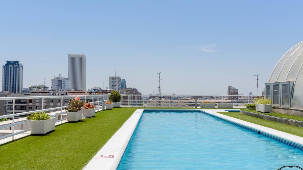 Castillejos Apartment | Eurobuilding 2 Exclusive - Spectacular views, parking