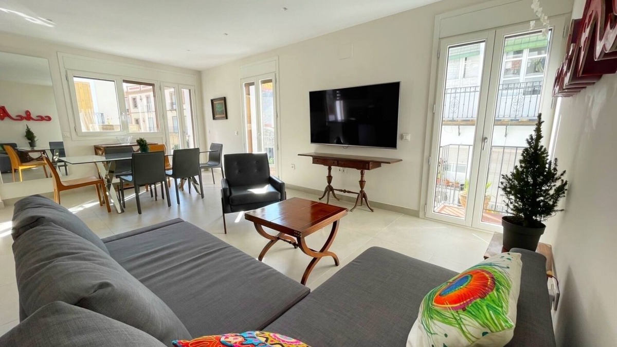 San Lorenzo Apartment | Eva Recommends San Lorenzo
