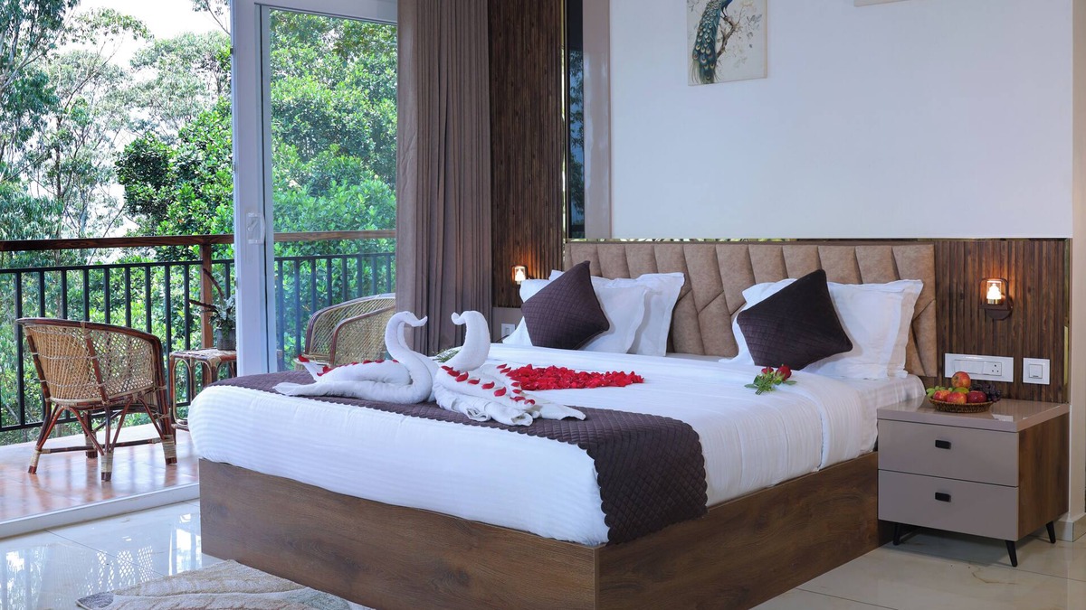Kunchithanny Resort | EVAARA RESORT