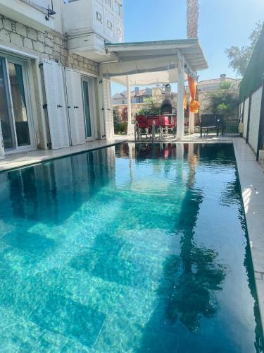 Alacati Villa | Evalacati - Villa Palma-Tamamen Müstakil Villa