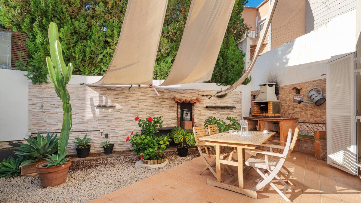 Puerto Maritimo House | EVAMAS - Chalet with terrace in PALMA DE MALLORCA. Free WiFi