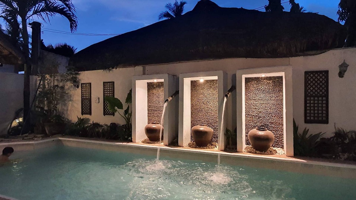 Pagudpud Hotel | Evangeline Beach Resort