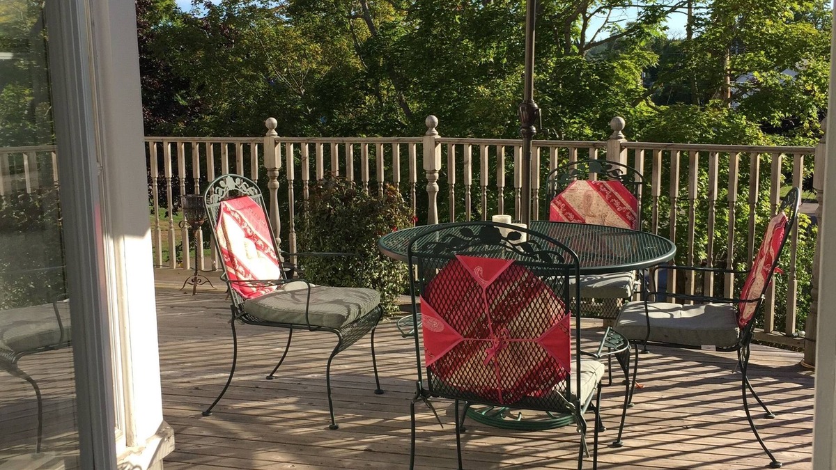 Parrsboro Bed & Breakfast | Evangeline's Tower Bed & Breakfast