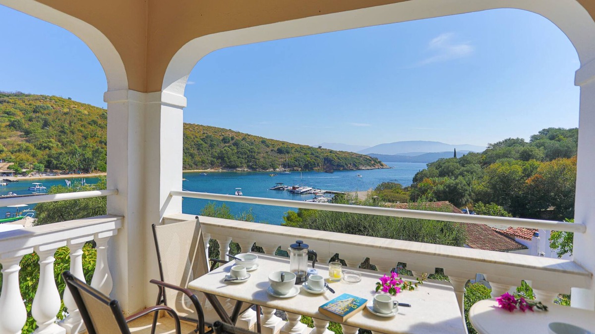 Agios Stefanos Apartment | Evanna: 3-Bedroom Apartment in Agios Stefanos, Corfu - Sleeps 6