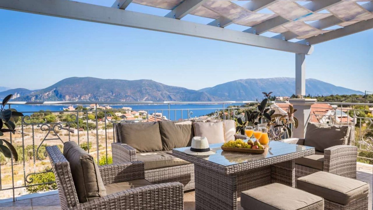 Katsarata Villa | Evanthia - Three Bedroom Villa, Sleeps 6
