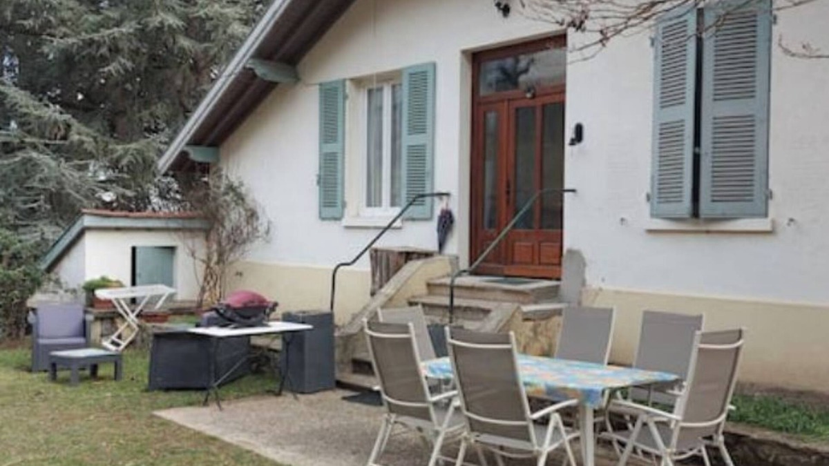 Valfleury House | Evasion en Campagne ou la Maison du Chien Assis